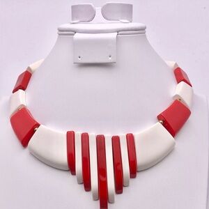 Vintage Art Deco Necklace Lipstick Red & White Lucite Gold Tone Beads EUC